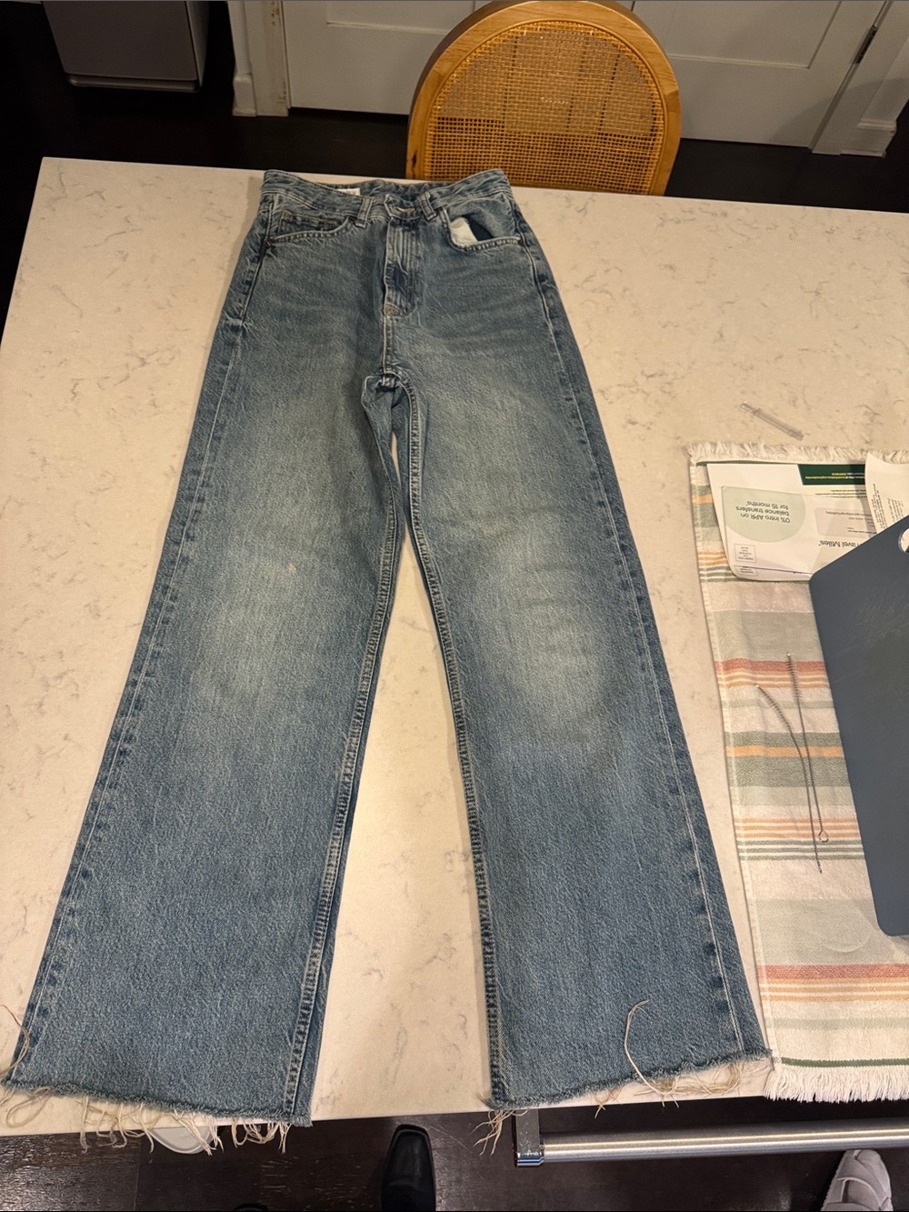 Zara high waist wide leg jeans, raw hem - Picture 4 of 9